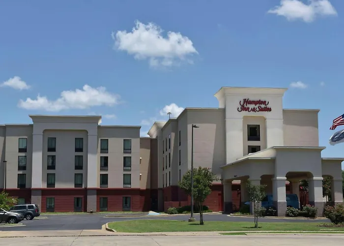 Hampton Inn & Suites